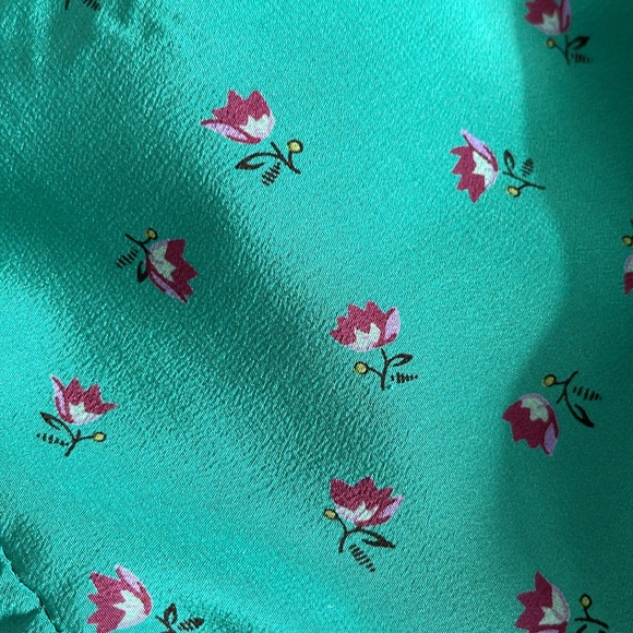 VINTAGE DIANE VON FURSTENBERG SILK DRESS - Picture 16 of 16